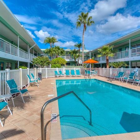 Tropic Terrace #4 - Beachfront Rental Apts St. Pete Beach Exterior photo